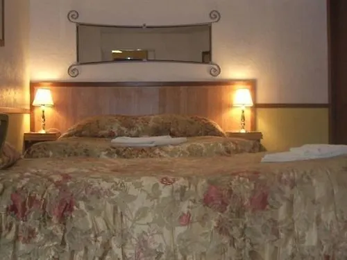 144 Cathedral Road Hotel Cardiff